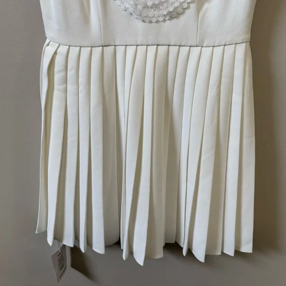 Self Portrait (NWT) White lace bib collar pleated mini dress - Picture 7 of 12